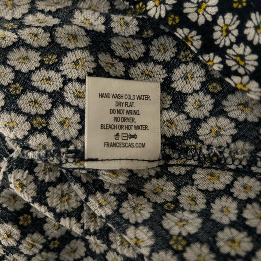 Blue Rain from Francesca’s - Daisy Floral Wrap Top - Picture 4 of 5